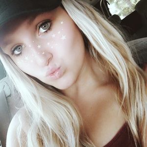 Meet your Posher, Marisa